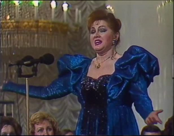 Лариса Курдюмова Я степей и воли дочь